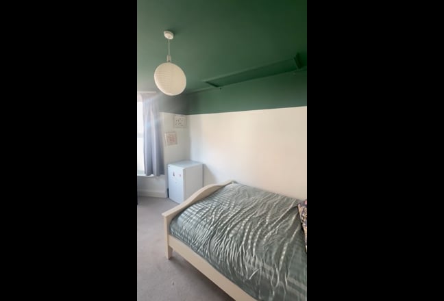 Furnished modern rooms for rental Main Photo