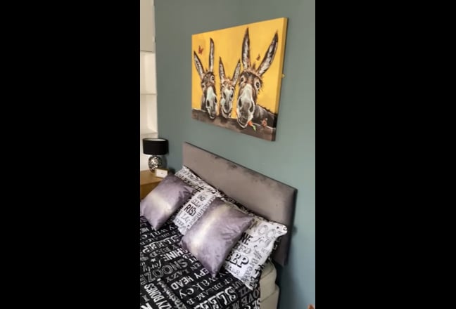 Coventry: Spacious Double with Storage! 🛌✨ Main Photo