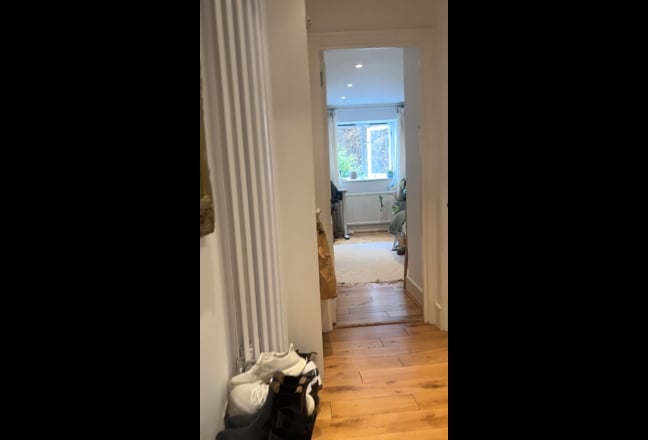 Double Room with Own Bathroom in Battersea Main Photo