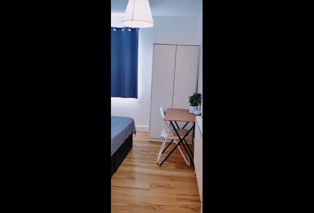 Looking for Female Flatmate | Short-Term OK Main Photo