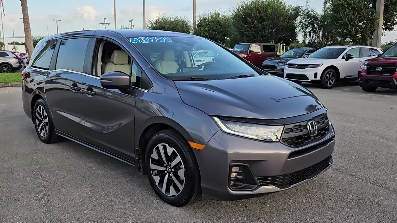 USED 2025 Honda Odyssey EX-L at Coggin Honda Ft. Pierce (USED) #CHFS251521