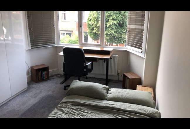 Double Room to rent (All Bills + Cleaner Included) Main Photo