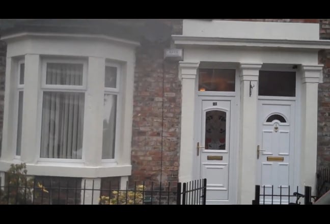 Spacious Flat, 2 Double Beds, 5 mins from Metro Main Photo
