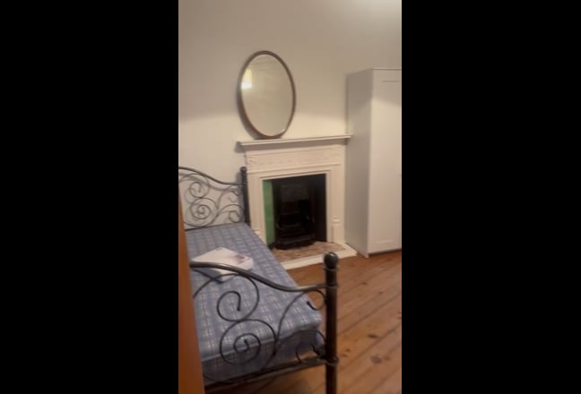 Double room to rent in two bedroom flat  Main Photo