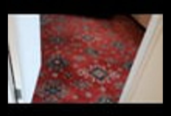 Spacious studio flat Main Photo