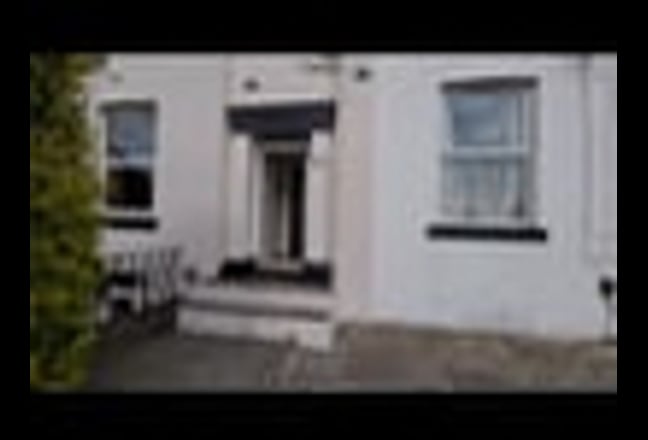 Fantastic House with Huge Rooms Near Uni/City Main Photo