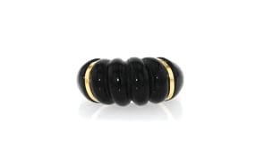 C. 1980 Vintage Carved Onyx Ring in 14kt Yellow Gold