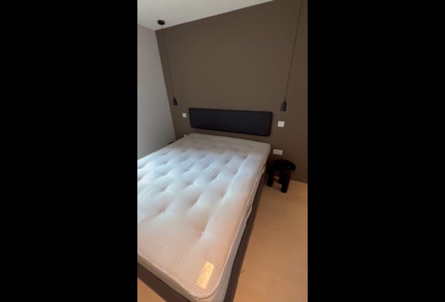 Double room with en suite close to Piccadilly  Main Photo