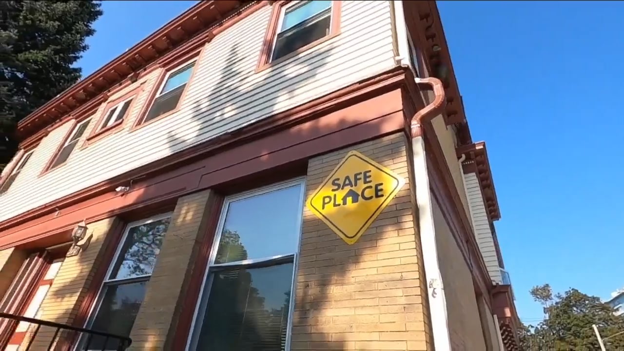 https://i.vimeocdn.com/video/2025849682-2642d09a59ab3809393f9ad0606aa07b1eb11c64035e0f886aa954ec91a56e00-d