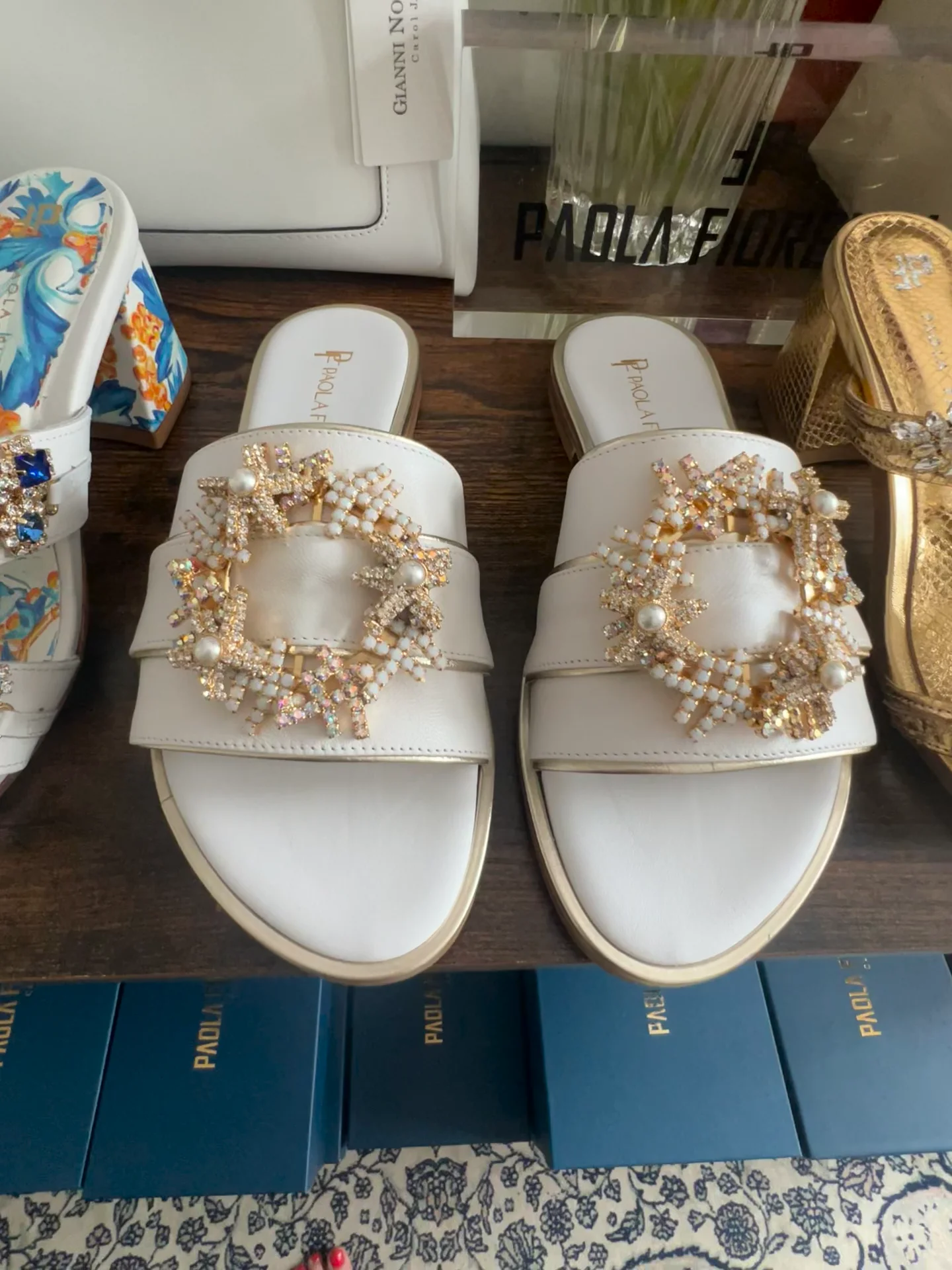 サンダル・ミュール PAOLA FIORENZA VRS2531 Sandals Ciabatta Pelle Beige E Paola Fiorenza Mules | LODENFREY