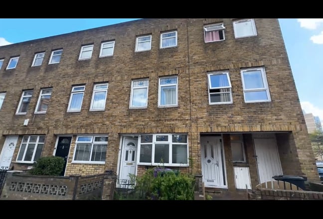 Video 1: Room (Yours)