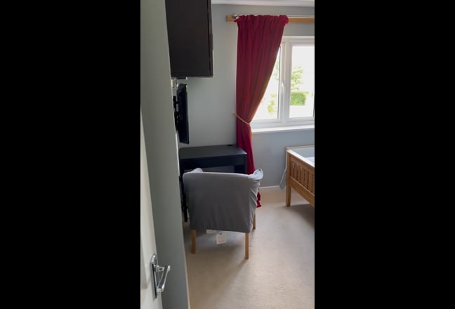 Double bedroom. Bishops Hull. Mon-Fri only. Main Photo