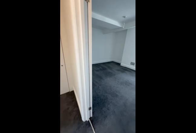 Split Level Upper Floor Flat Main Photo
