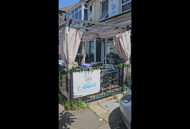 Room to let for Southend Hospital workers Main Photo