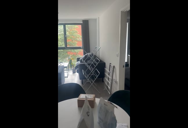 Room in 2 bed flat available near old Trafford Main Photo