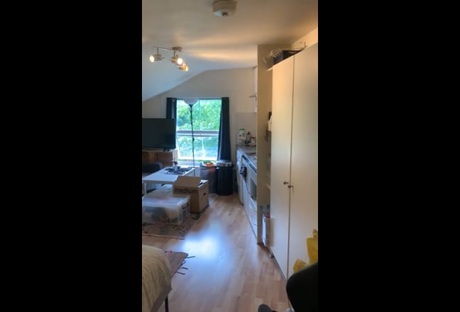 Stunning Studio Apartment in Balham on Sainfoin Rd Main Photo