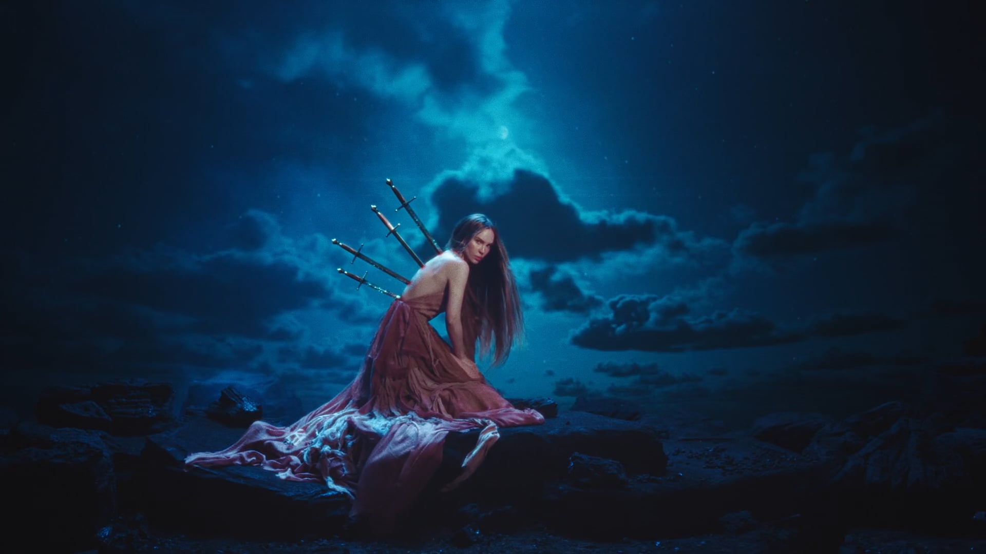 Belinda  - Indomita Visualizers 1