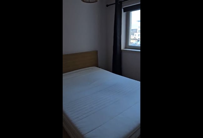 Video 1: Double bed & ensuite