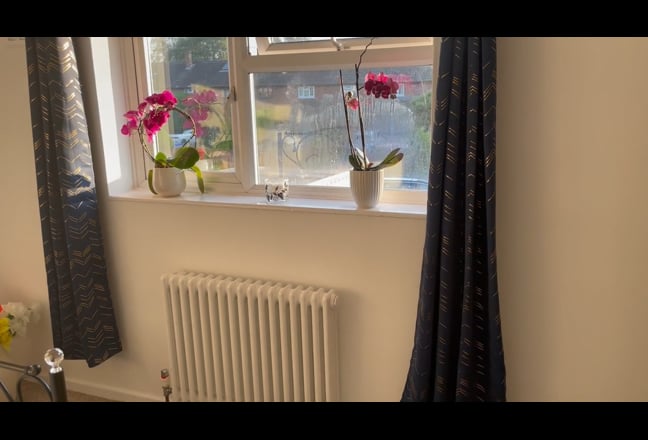 New Double Bedroom Close to Town Centr with Parkin Main Photo