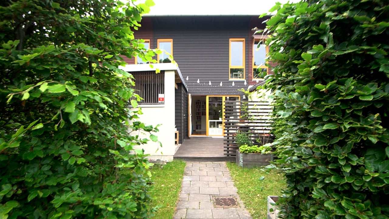 5 rum Radhus på Horisontvägen 119 Skarpnäck Stockholms kommun - video