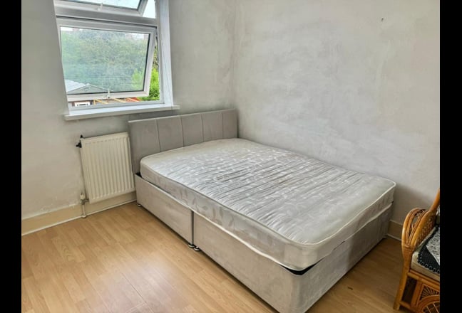 Double Bedroom For Rent  Main Photo