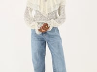Beige lace top with ruffles | My Jewellery