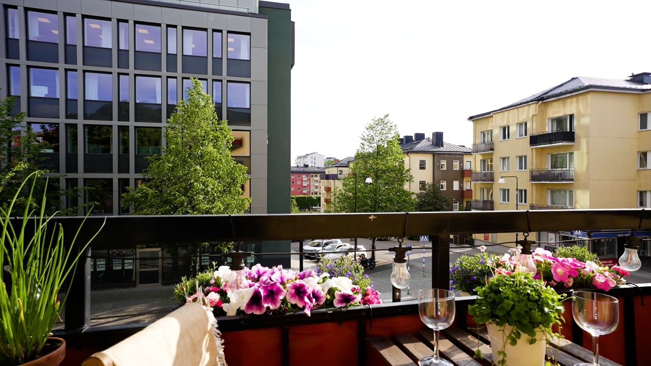 2 rum Lägenhet på Sturegatan 14 Centrala Sundbyberg Sundbybergs kommun - video