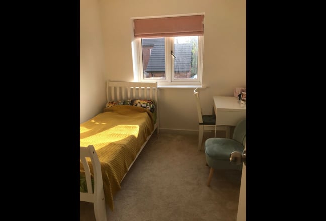 Single Room – "All Bills Included" Main Photo