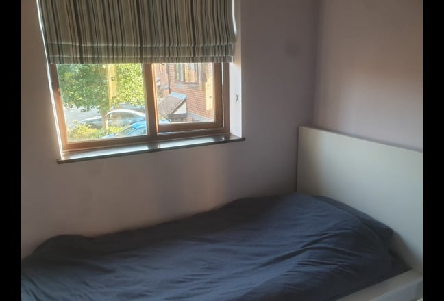 Single Room in Abingdon (Monday-Fri) Main Photo