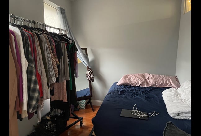 Small BR- in-unit laundry+ no cred check/40x rent Main Photo