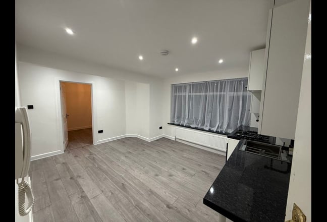 1 Bed Refurbished Second Floor Apartment Available Main Photo