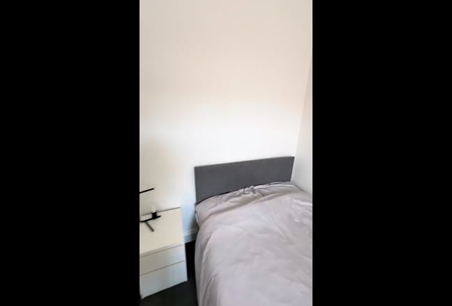 Double Room Private Bathroom All Bills & Int Inc Main Photo