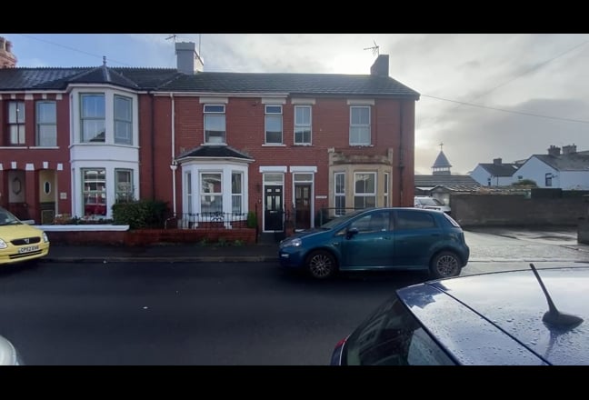 1 room available in refurbished house Main Photo