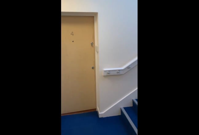 2 bed/2bath with balcony and communal roof terrace Main Photo