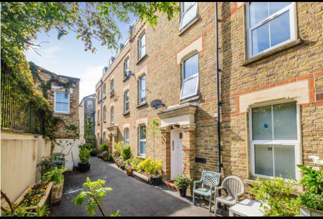 Bills Included - Modern Room in 2 Bed Flat! Main Photo