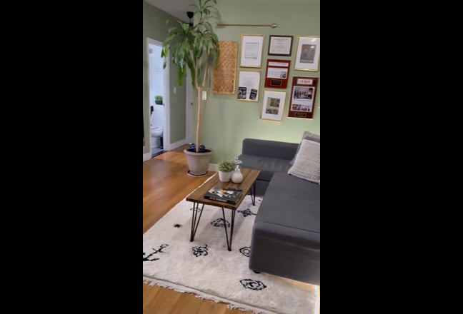 Cozy furnished room in the heart of Woodside NY! Main Photo