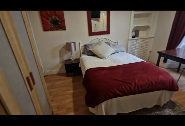 Superb Studio Shawlands Price Includes All Bills Main Photo