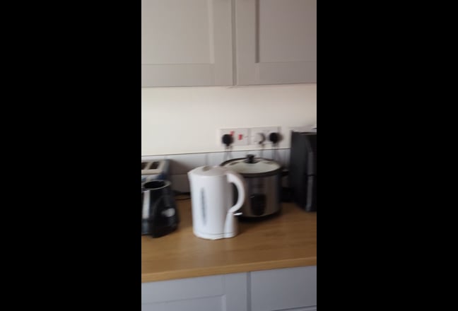 Private apartment 2 mins from Bristol Airport Main Photo