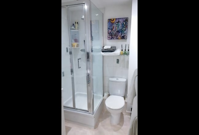 Riverside, luxury 2 bed apartment.  Main Photo