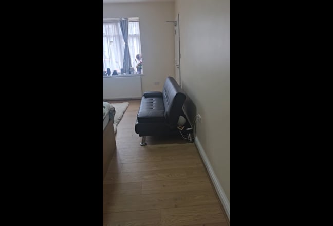 Video 1: Room 5