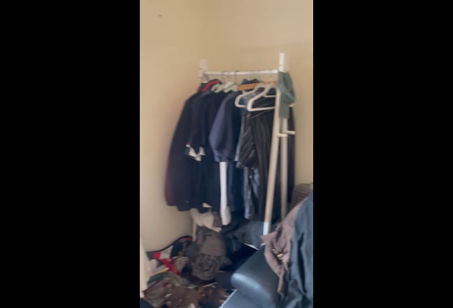 All bills except gas incl. Room in bright 3 bed Main Photo