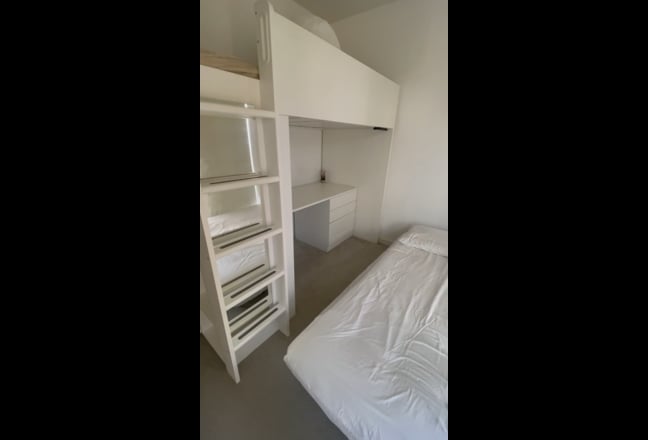Room available in Southall Main Photo