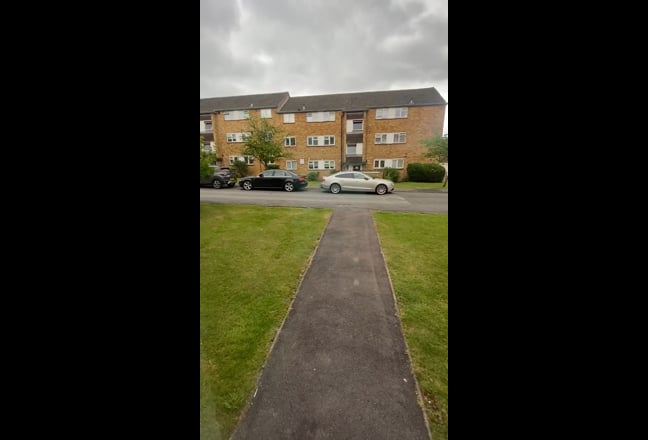 2 bed - Ground Floor Flat - Close to Ammenities Main Photo