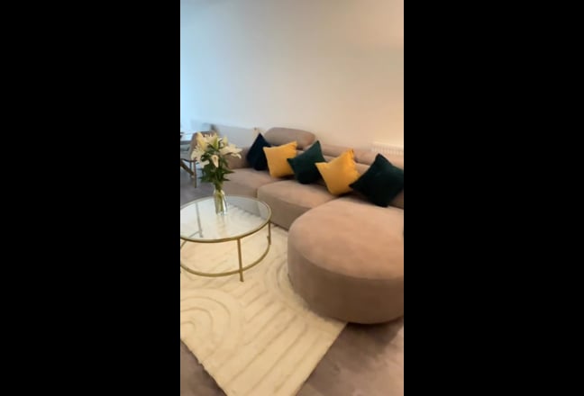  One double bedroom with separate bath Main Photo