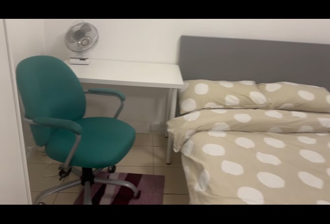 X Xlarge Room & Single Room @Newcross £680 & £900 Main Photo