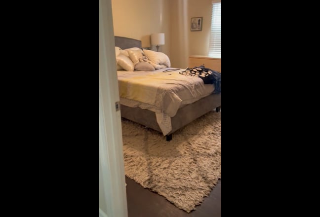 2 Rooms for Rent in Cozy Home Main Photo