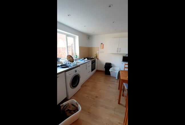 Video 1: Room 1