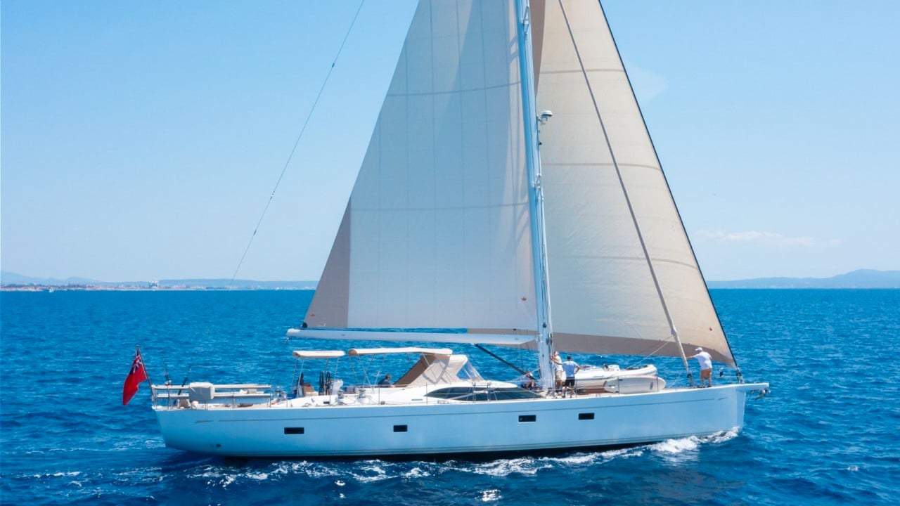 CHAMPAGNE HIPPY yacht film