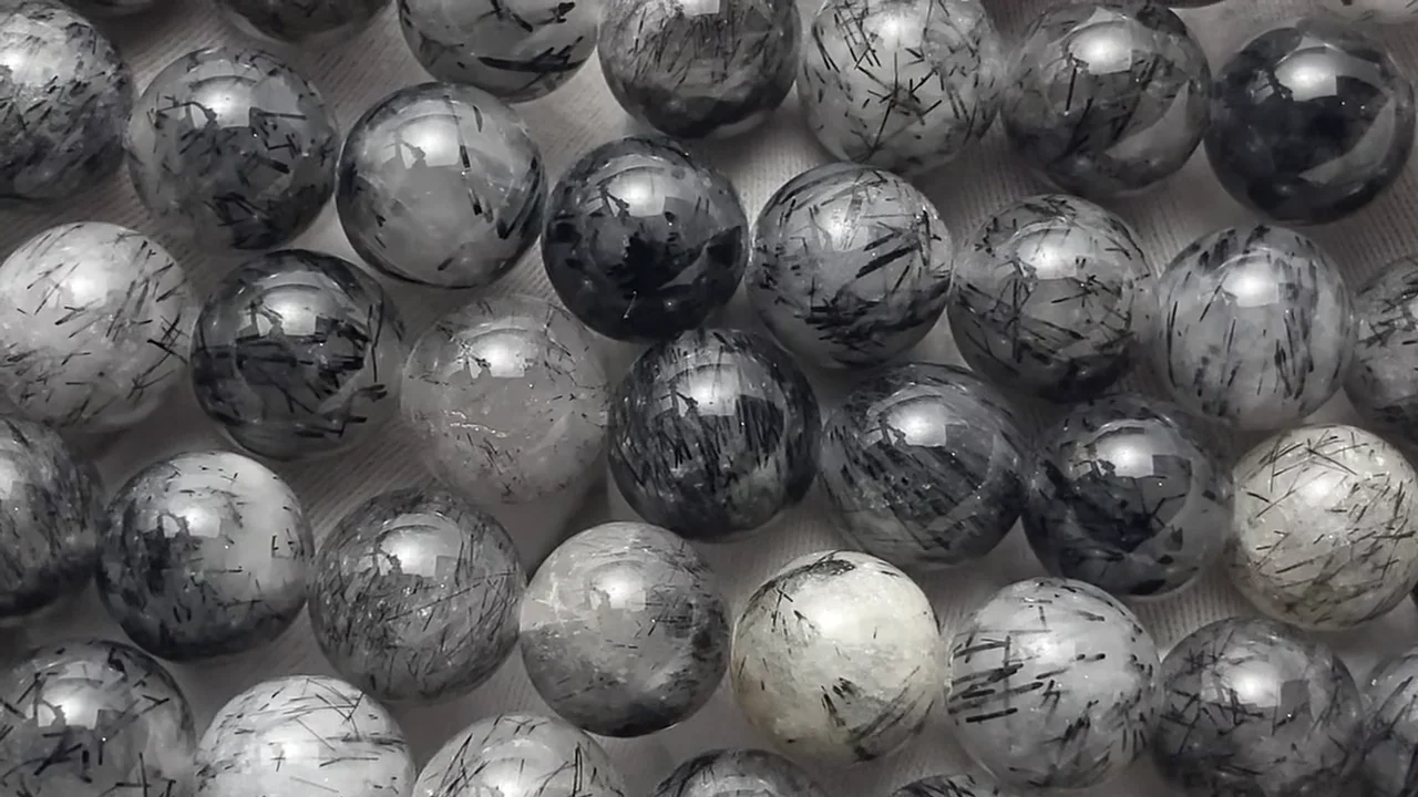 トルマリンクォーツ ラウンド10mm 半連/1連｜天然石ビーズの卸問屋