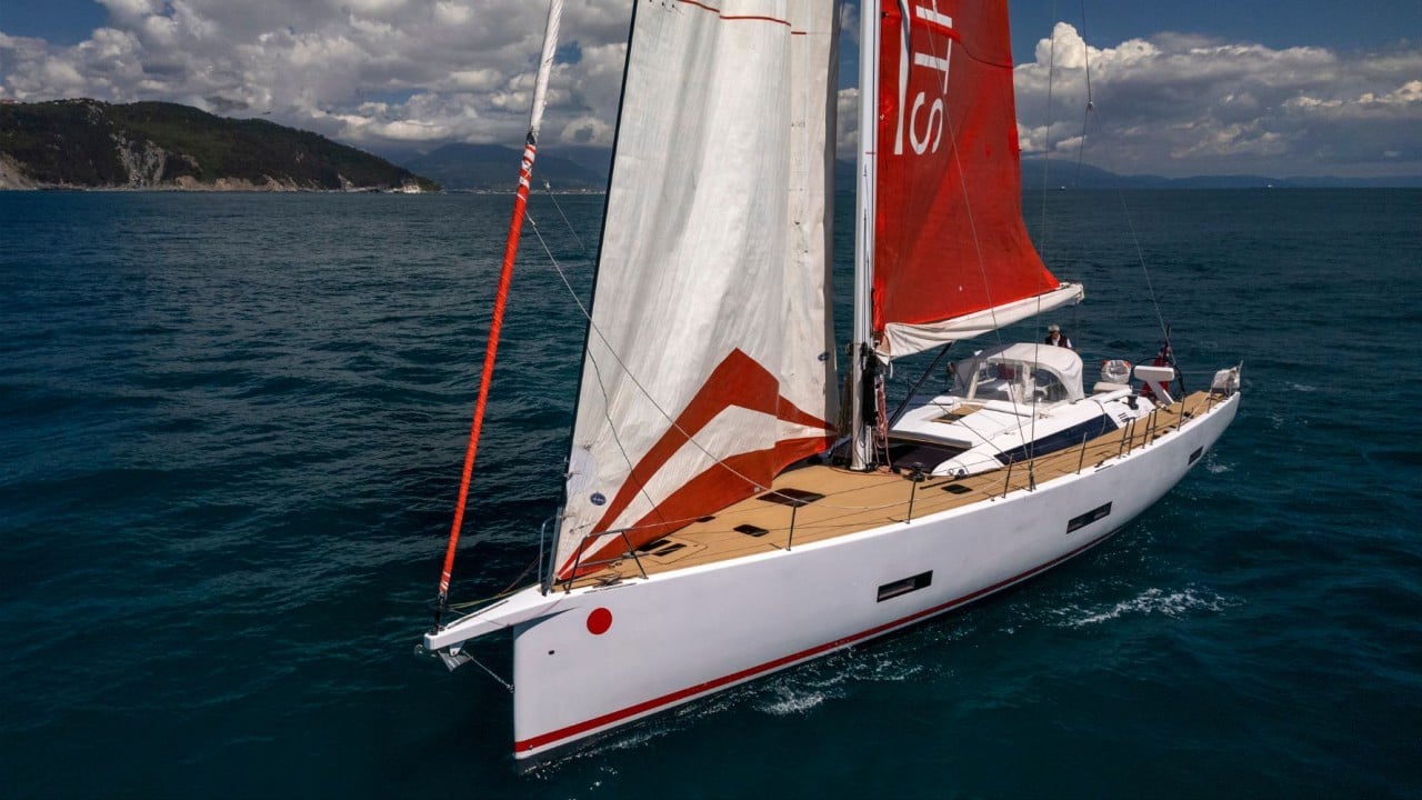 PURA FOLLIA yacht film